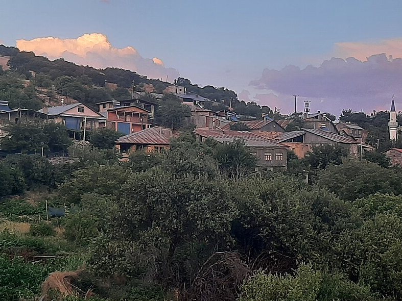 Köy yolları ve doğa